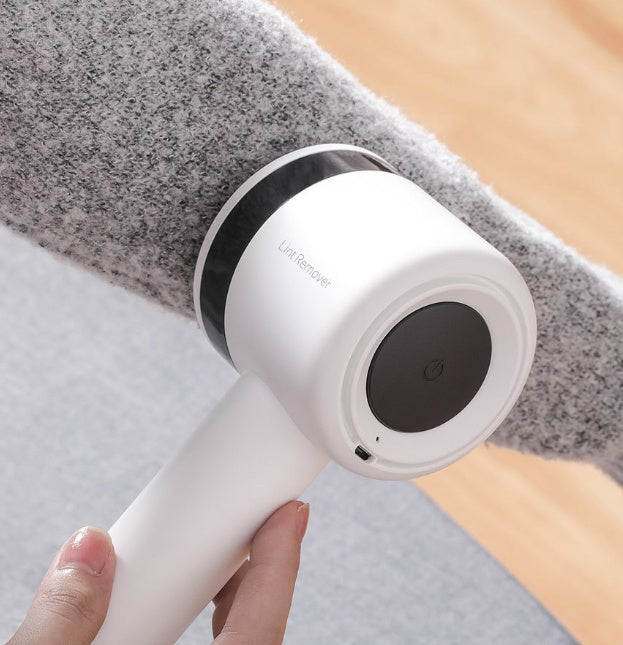 Pro Lint Remover — Rechargeable Fabric Shaver